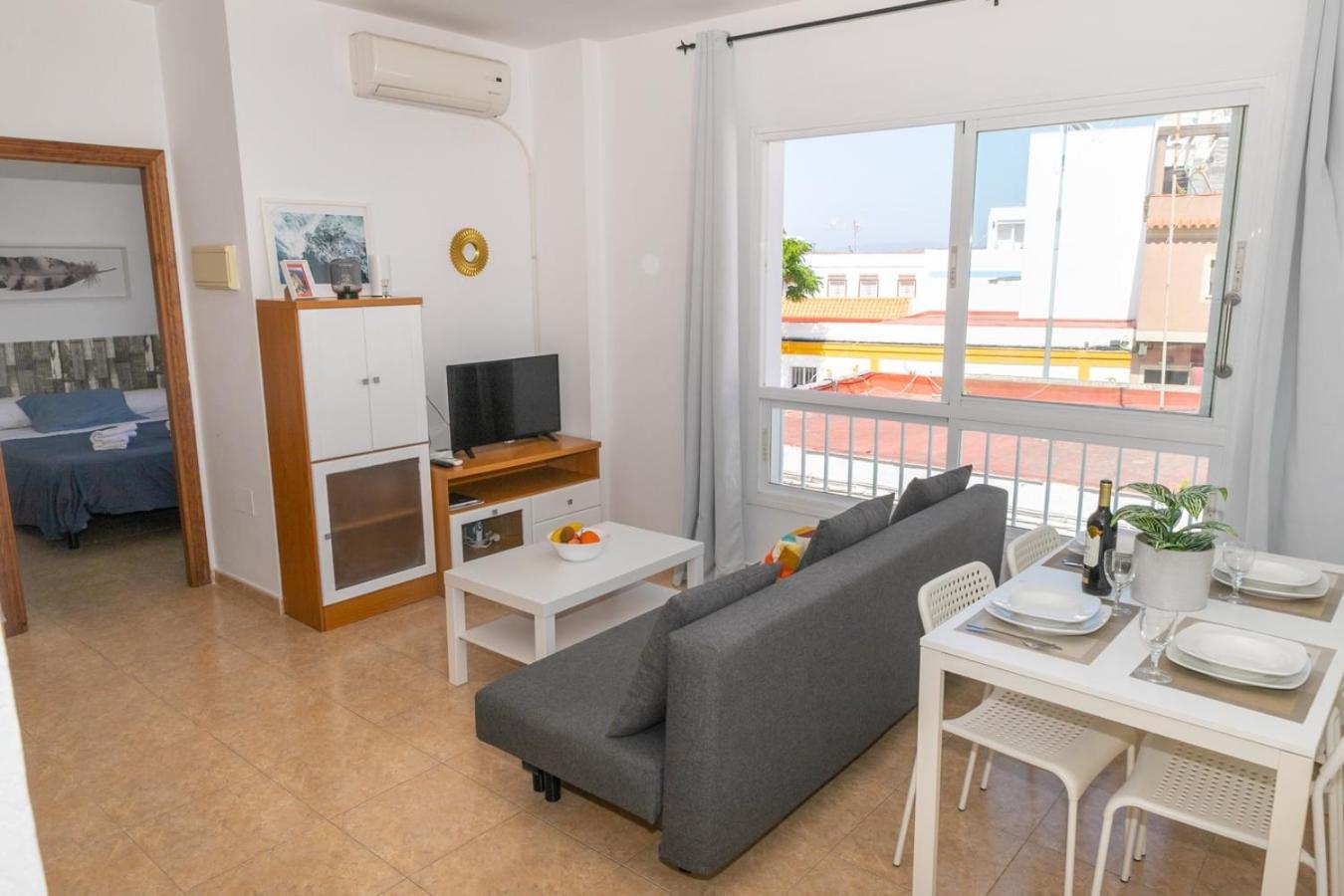 Casa Poniente | Acogedora Casa En Casco Historico Lejlighed Barbate Eksteriør billede