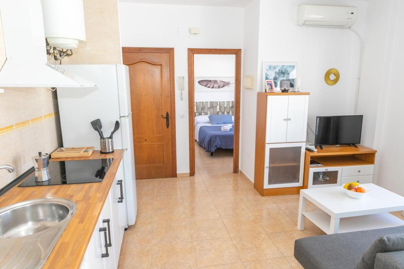 Casa Poniente | Acogedora Casa En Casco Historico Lejlighed Barbate Eksteriør billede